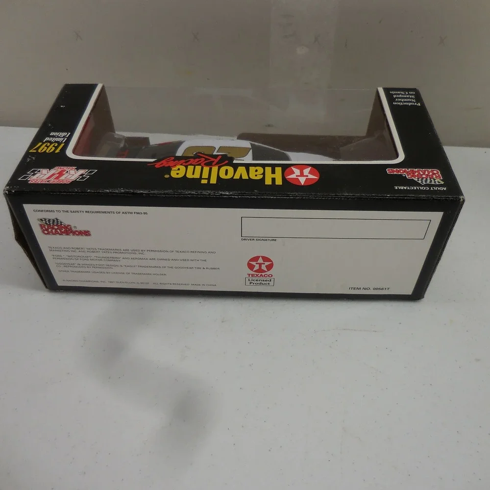 Racing Champions 1997 Ernie Irvan 28 Havoline 1/24 Scale Die Cast Stock Car Bank